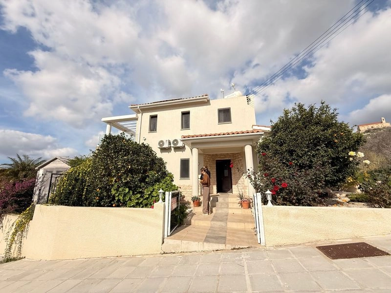 4 Bedroom House for Sale in Armou, Paphos District