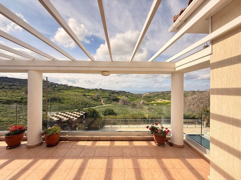 4 Bedroom House for Sale in Armou, Paphos District