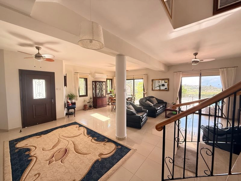 4 Bedroom House for Sale in Armou, Paphos District