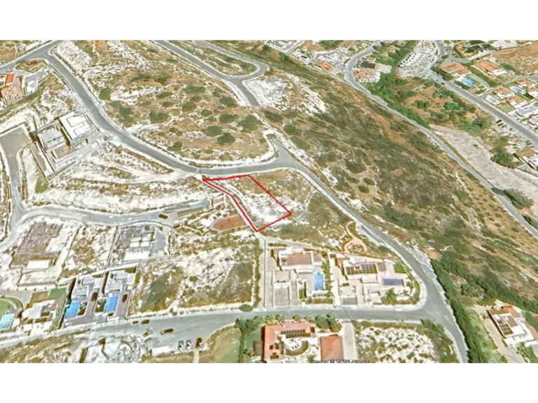 674m² Plot for Sale in Agios Tychonas, Limassol District