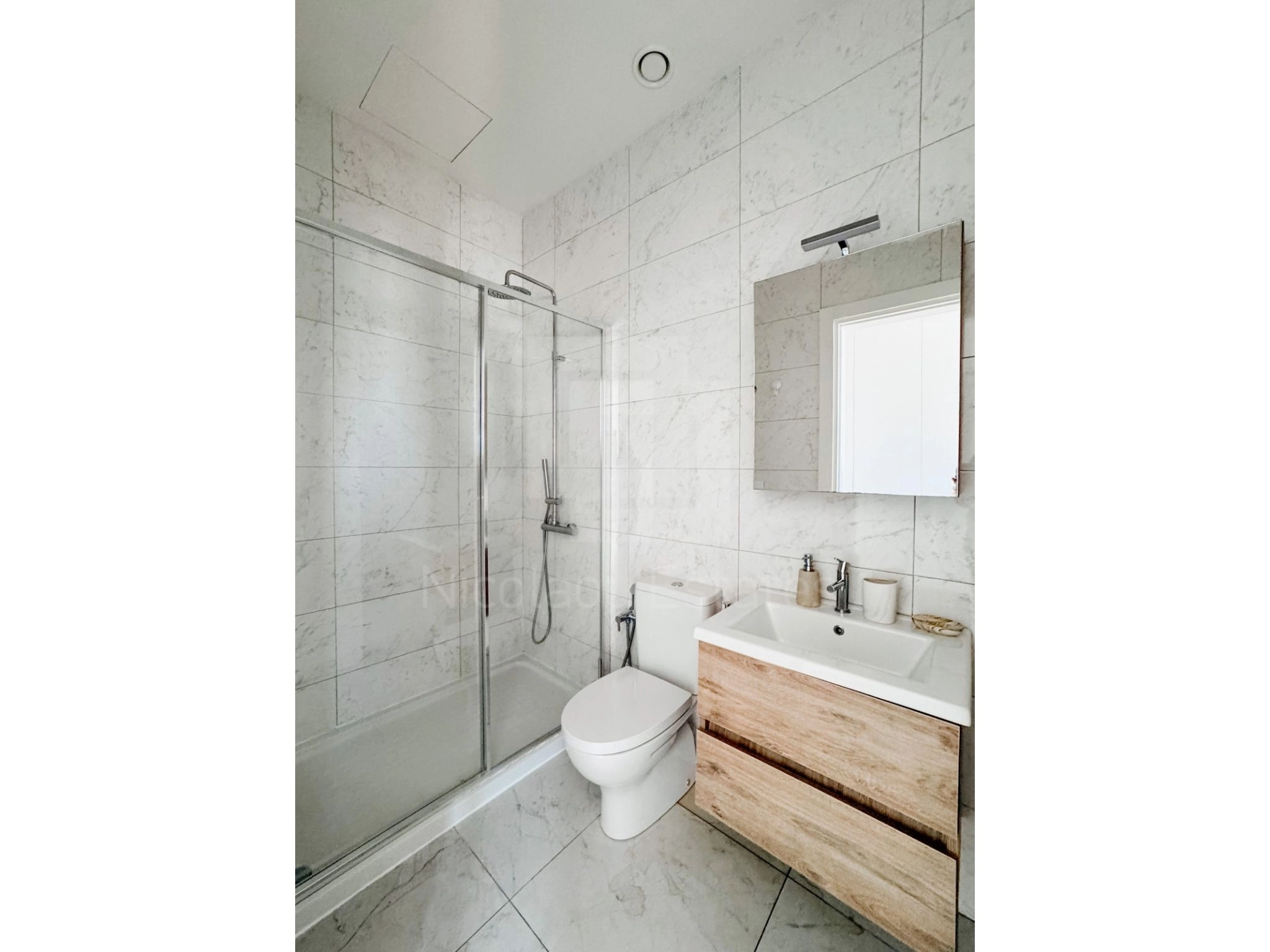 2 Bedroom Apartment for Rent in Limassol – Mesa Geitonia