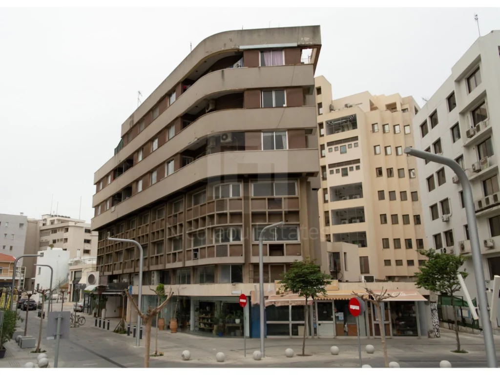 2427m² Building for Sale in Nicosia District