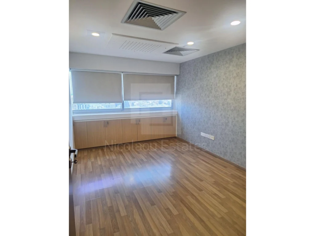376m² Office for Rent in Limassol District