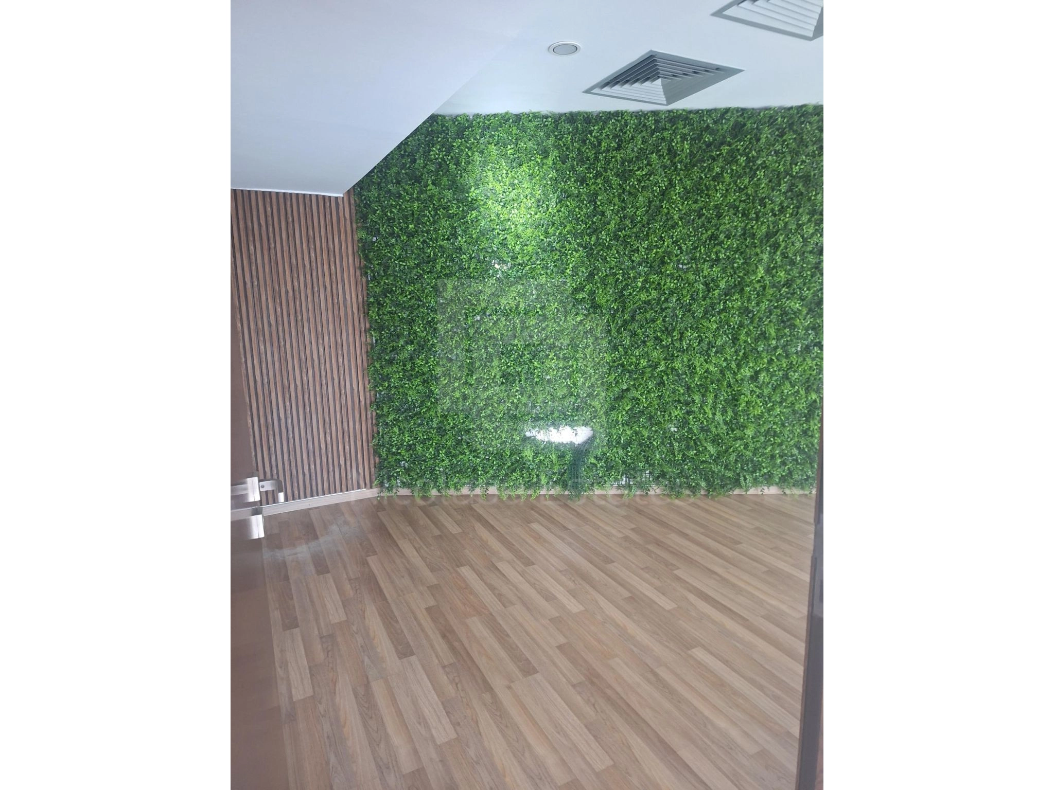 376m² Office for Rent in Limassol District