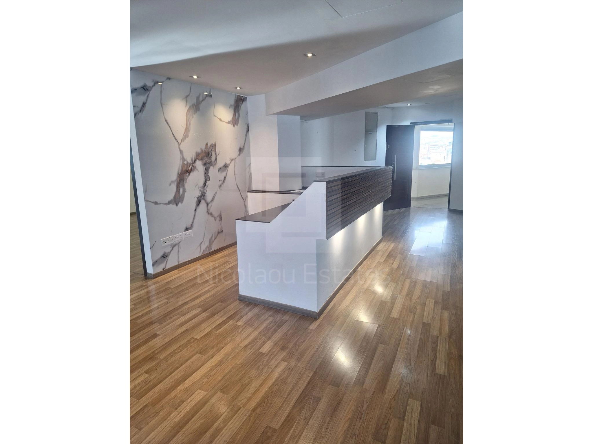 376m² Office for Rent in Limassol District