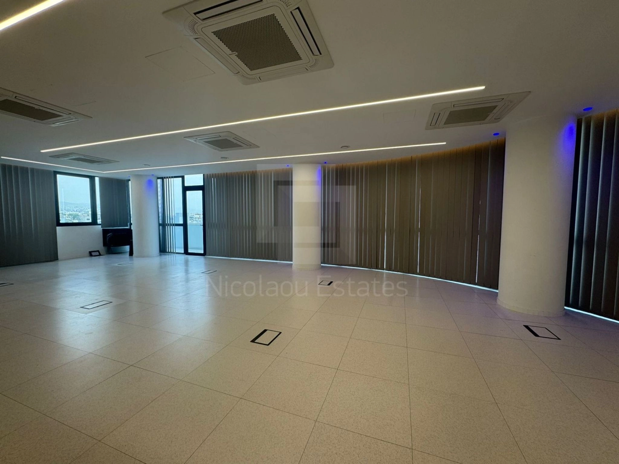 221m² Office for Rent in Limassol – Omonoia