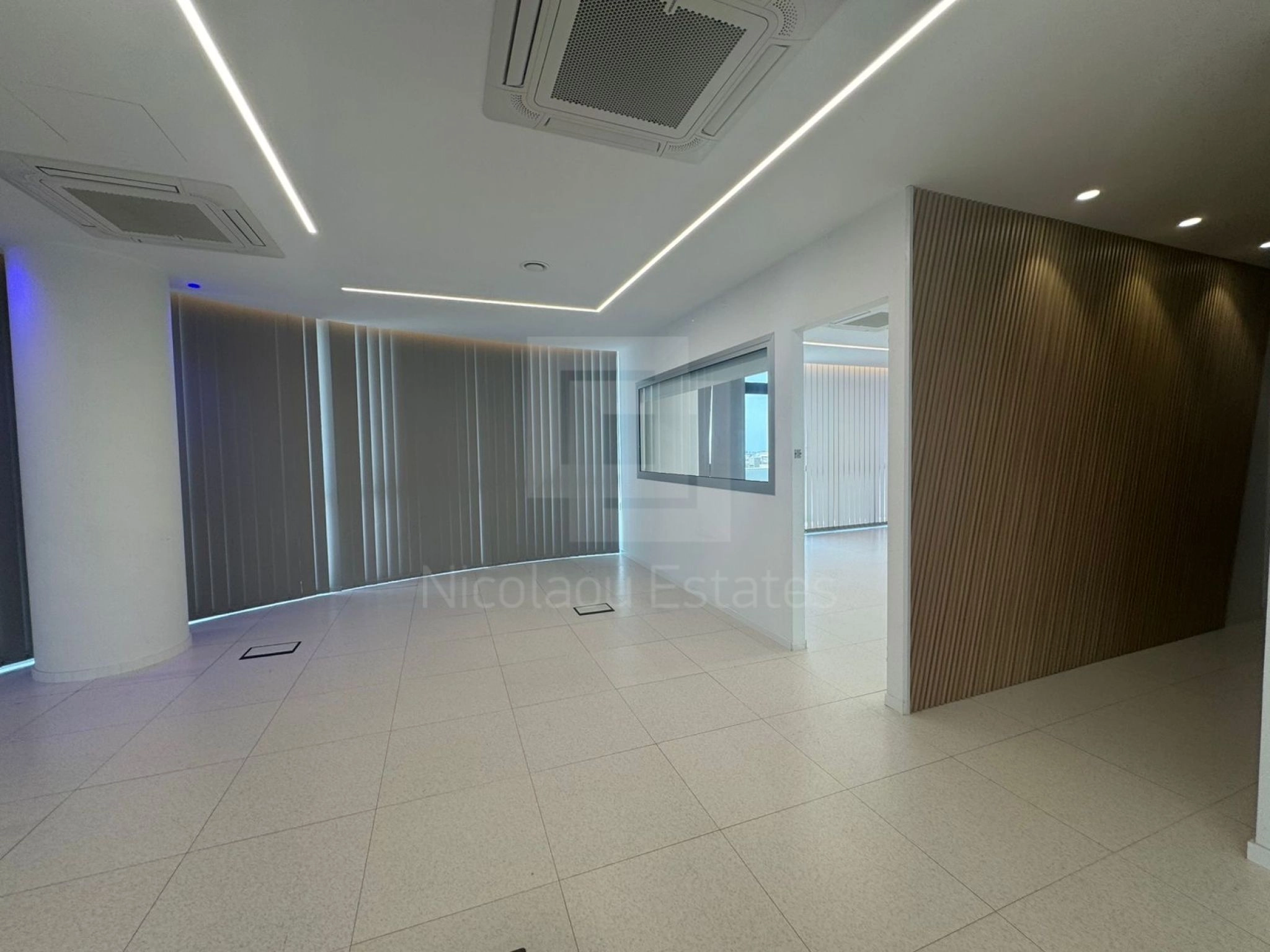 221m² Office for Rent in Limassol – Omonoia