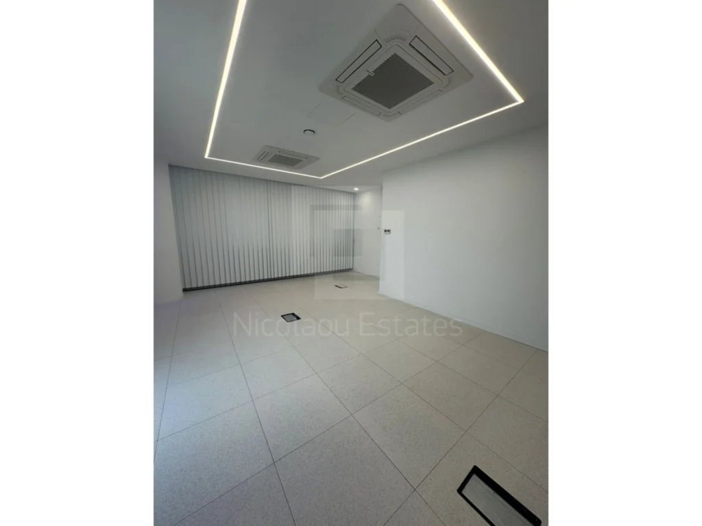 221m² Office for Rent in Limassol – Omonoia