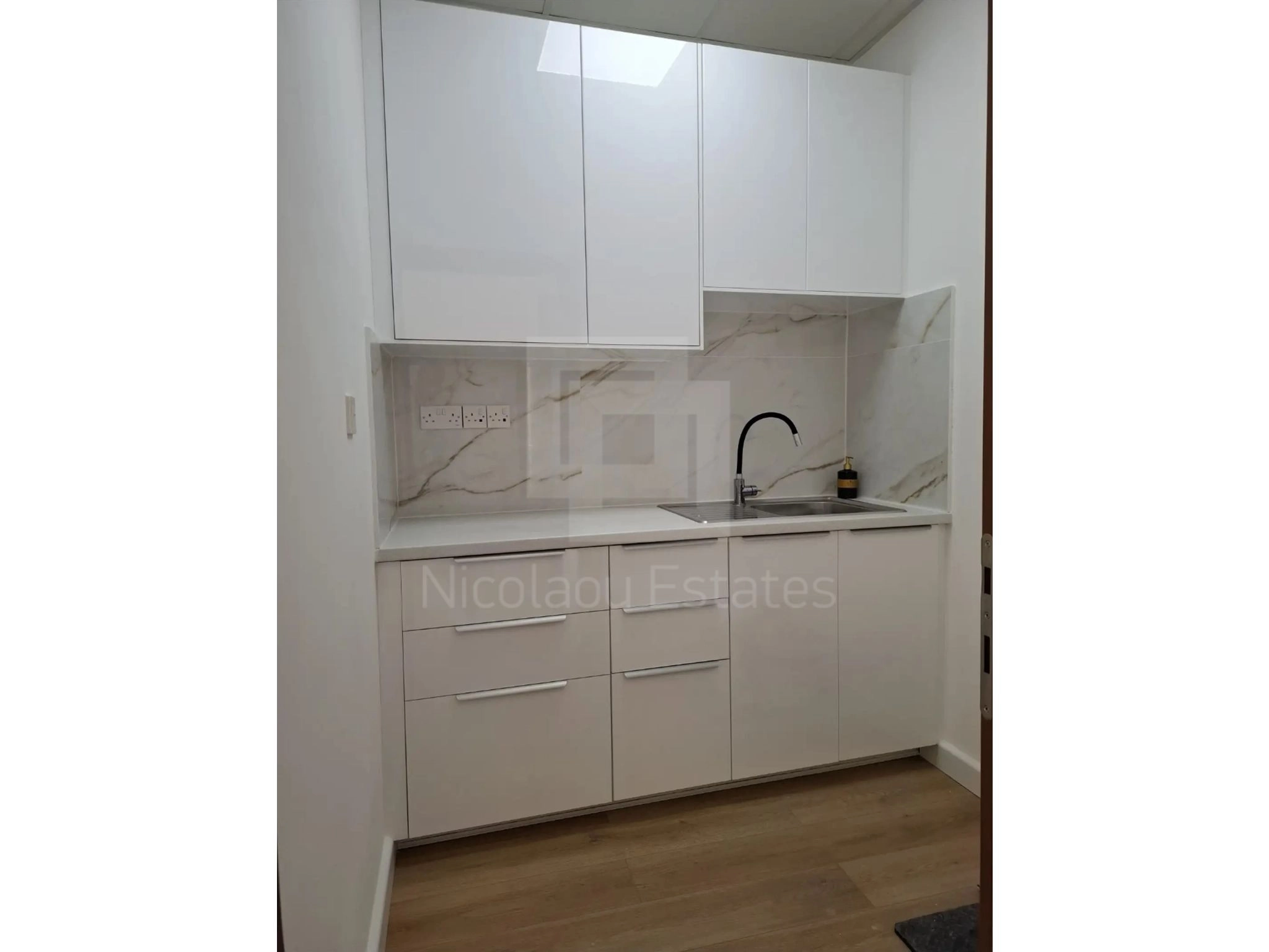 224m² Office for Rent in Limassol – Mesa Geitonia