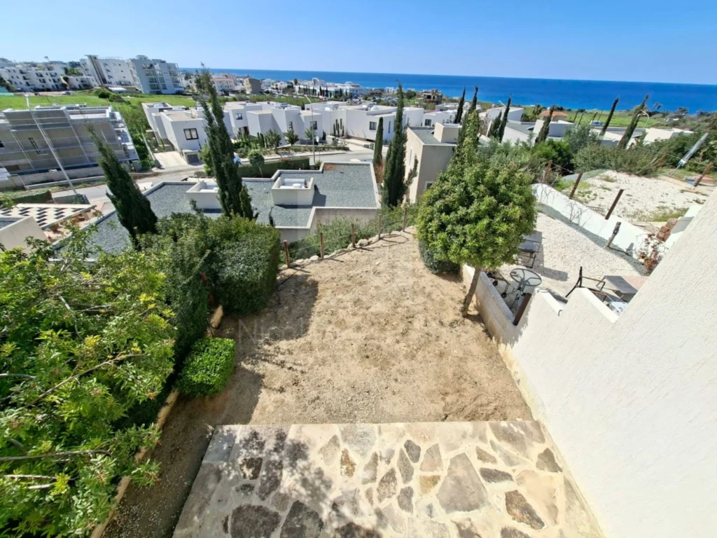 2 Bedroom House for Sale in Chlorakas, Paphos District