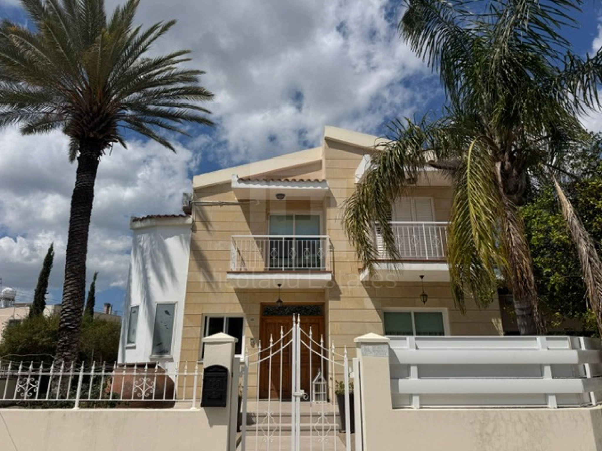 4 Bedroom House for Rent in Agios Dometios, Nicosia District