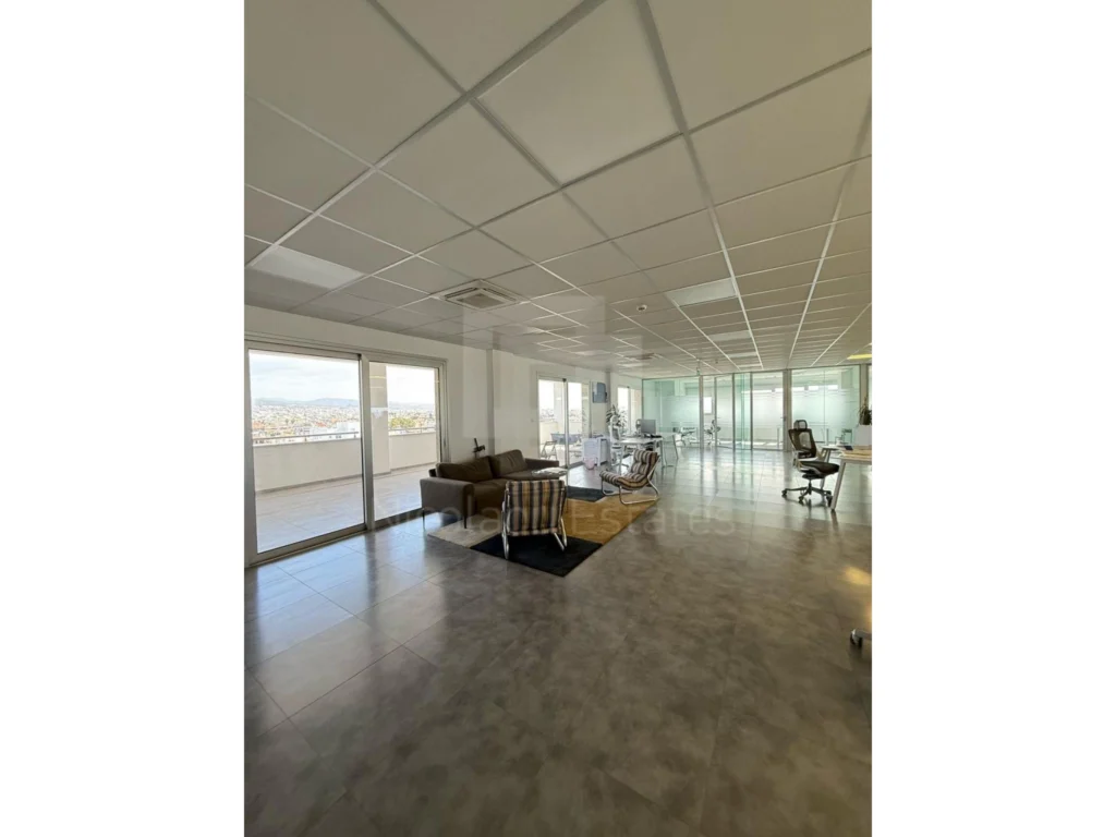 500m² Office for Rent in Limassol – Omonoia