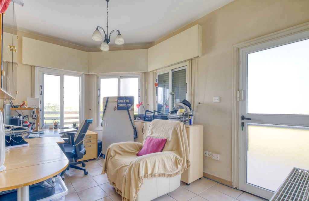 5 Bedroom House for Sale in Kiti, Larnaca District
