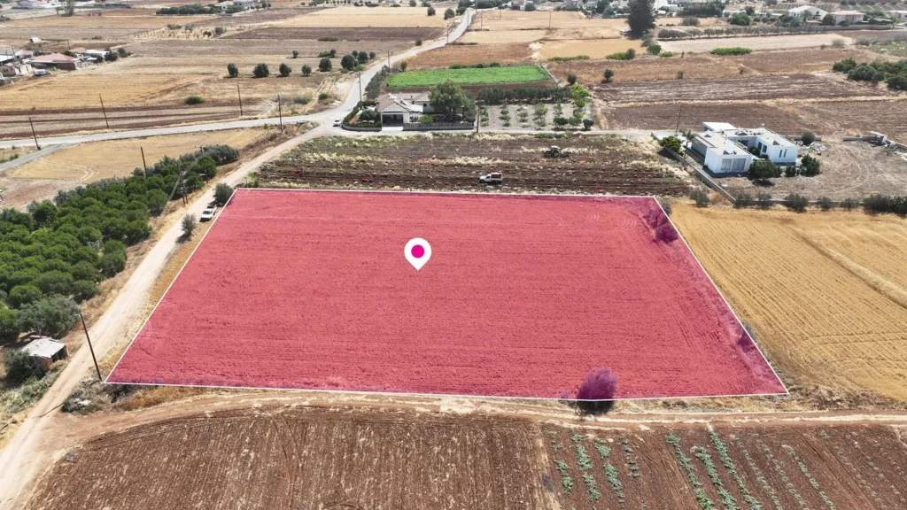5,352m² Plot for Sale in Peristerona Pafou, Paphos District