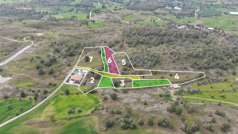 27,834m² Plot for Sale in Mathiatis, Nicosia District