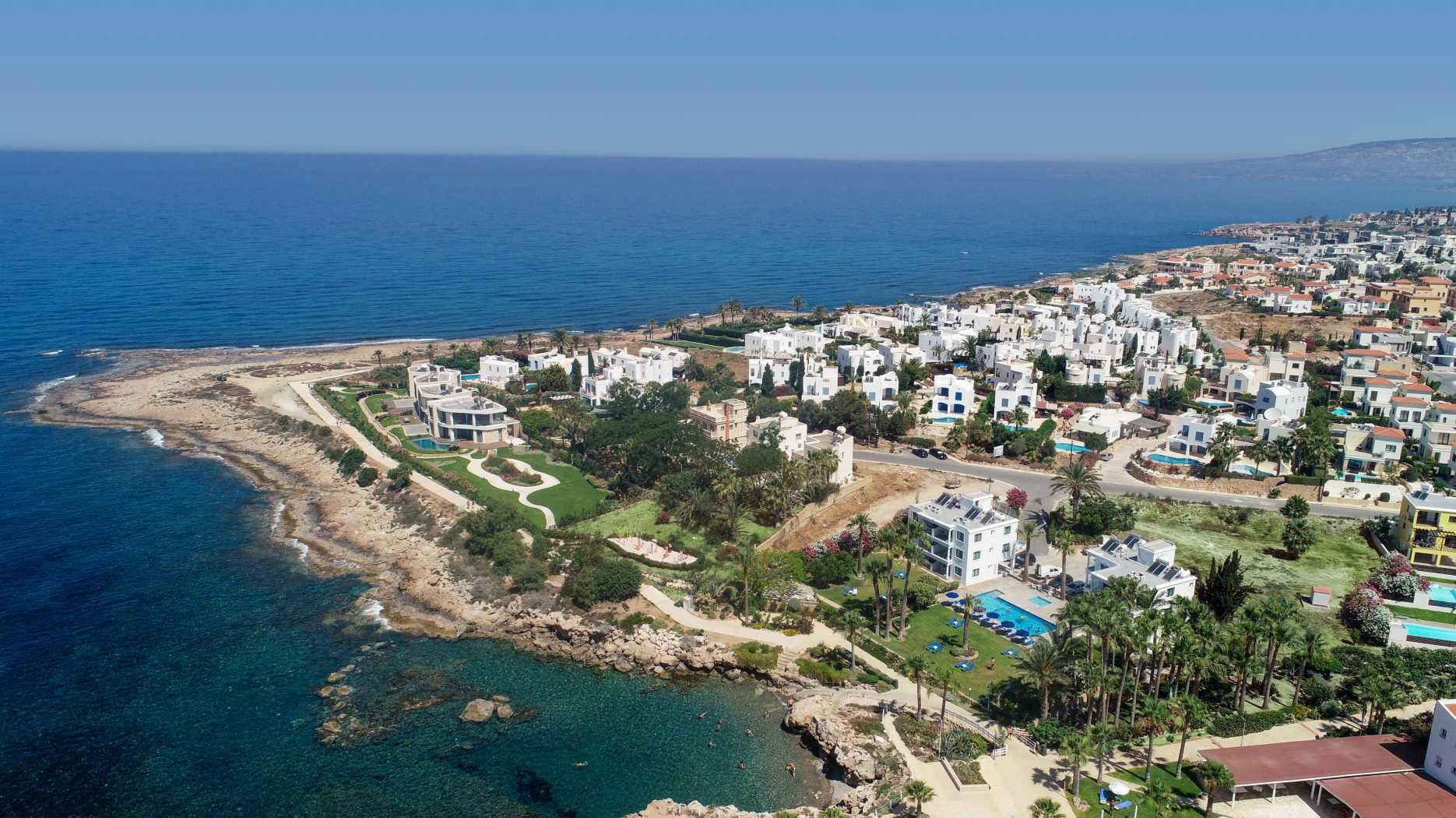 4 Bedroom House for Sale in Chlorakas, Paphos District