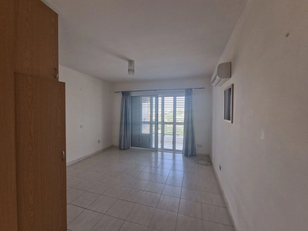 3 Bedroom House for Sale in Chlorakas, Paphos District