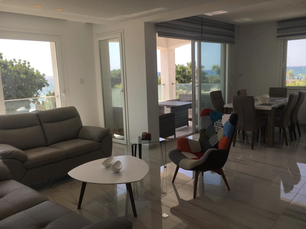 3 Bedroom Apartment for Rent in Germasogeia, Limassol District