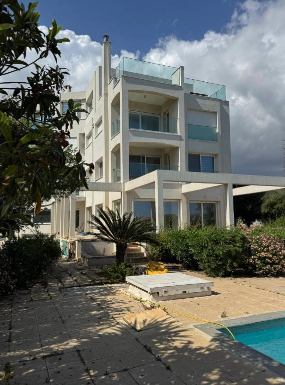 3 Bedroom Apartment for Rent in Germasogeia, Limassol District