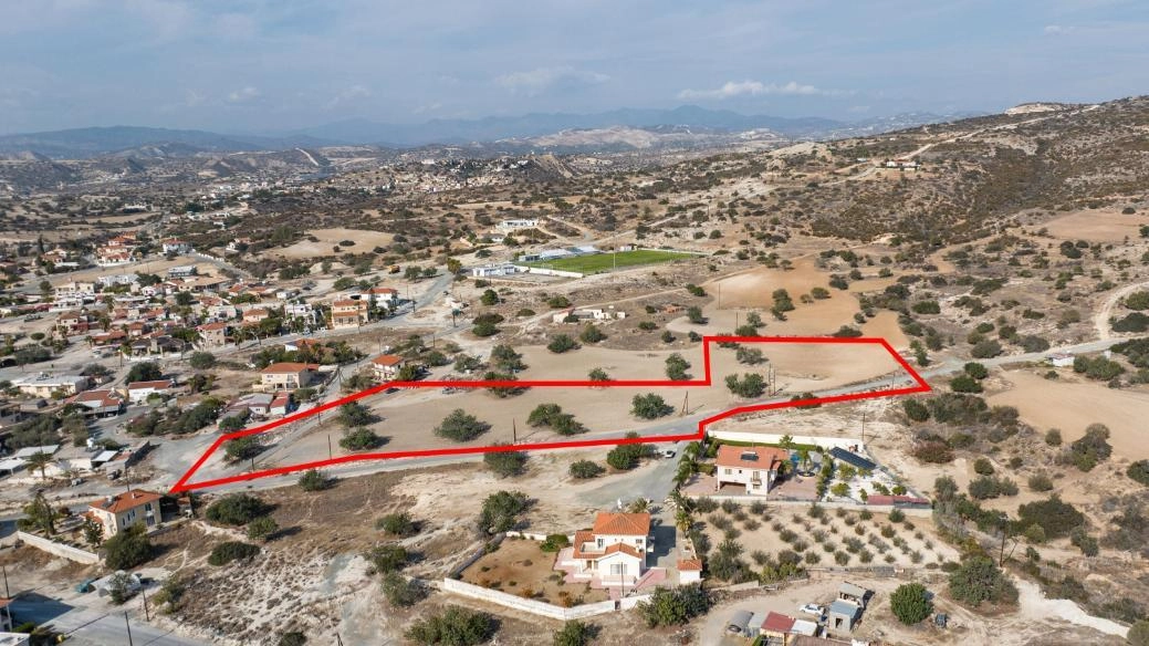 11,706m² Plot for Sale in Maroni, Larnaca District