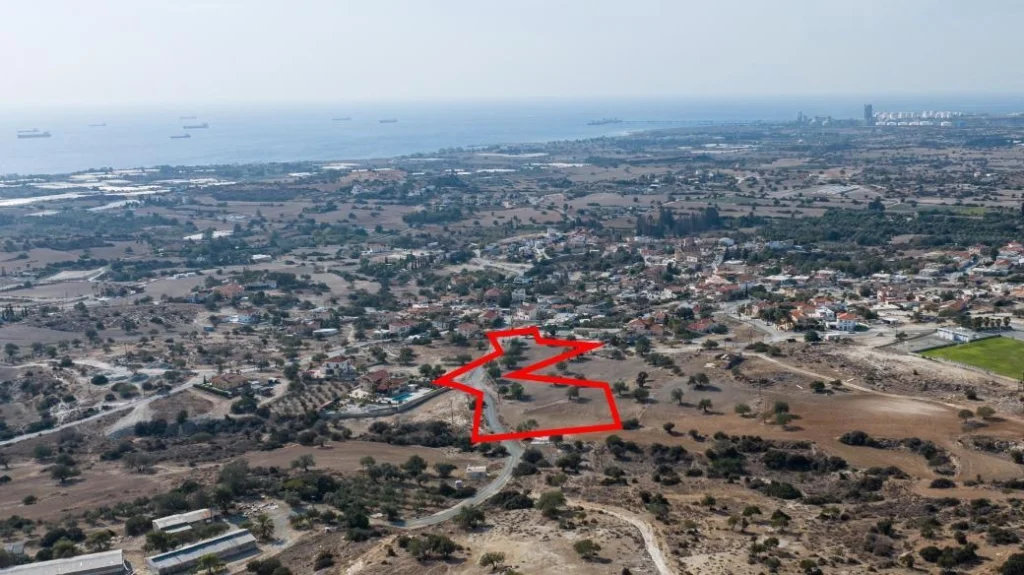 11,706m² Plot for Sale in Maroni, Larnaca District