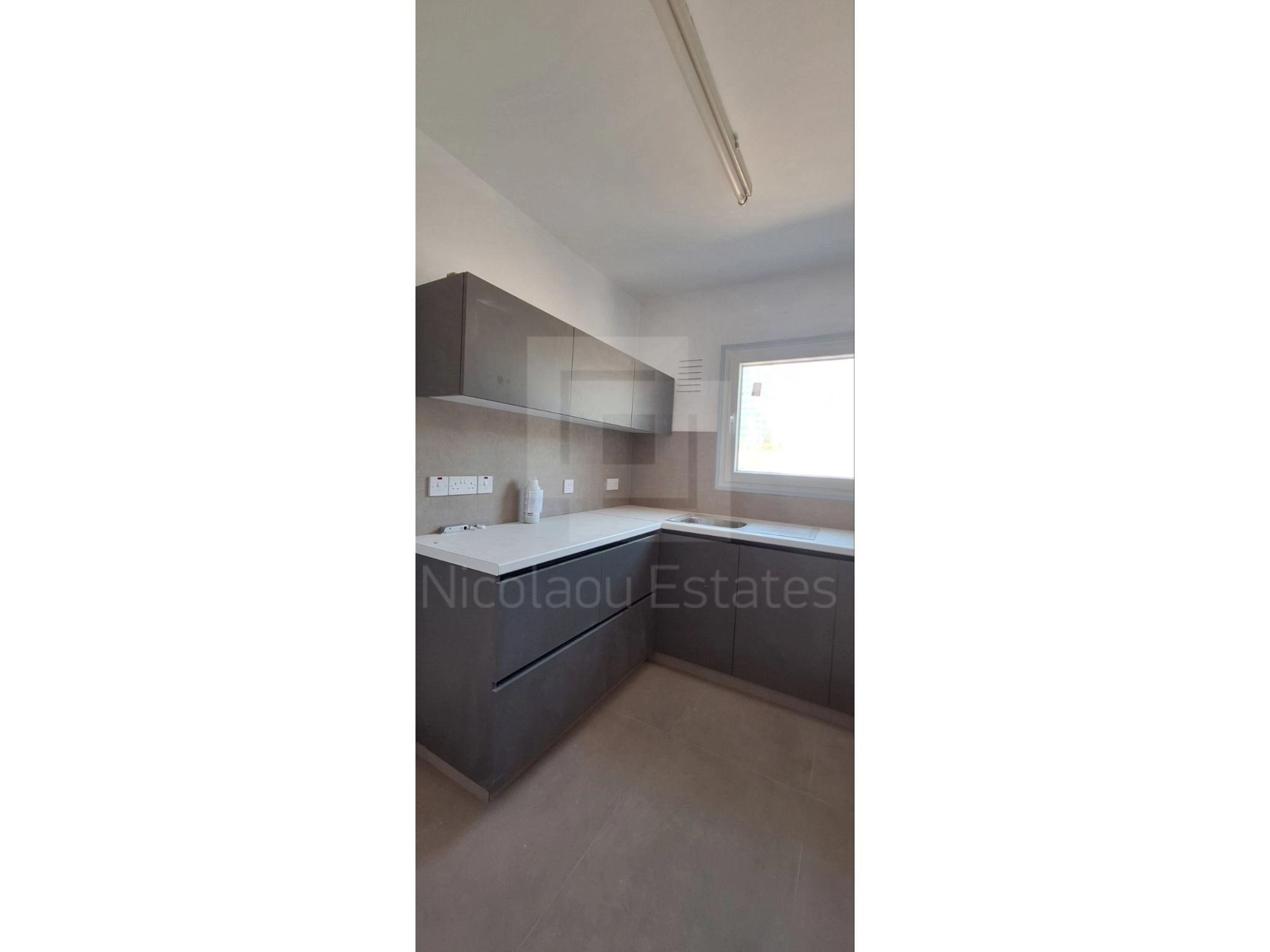 172m² Office for Rent in Limassol – Zakaki