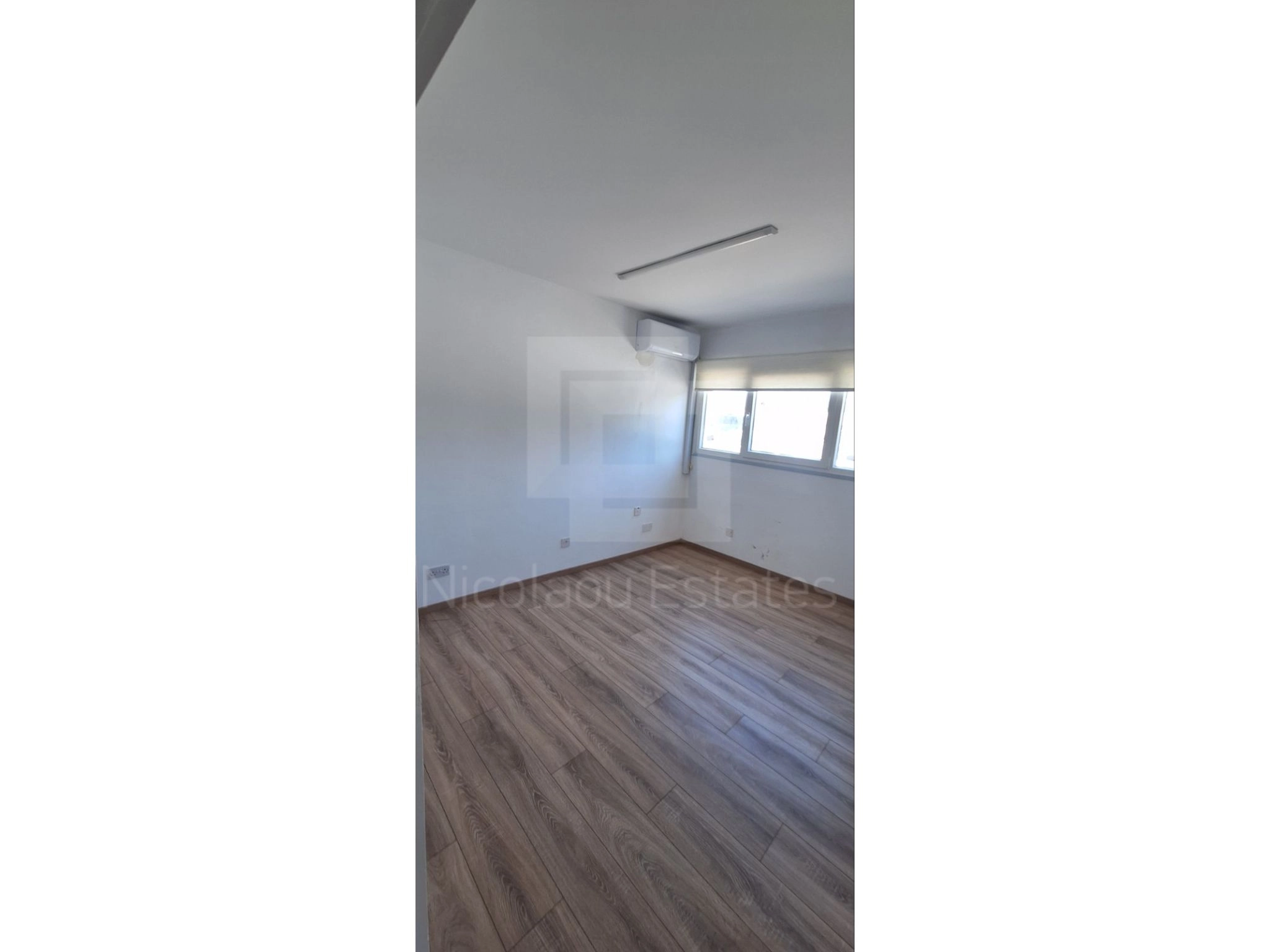 172m² Office for Rent in Limassol – Zakaki
