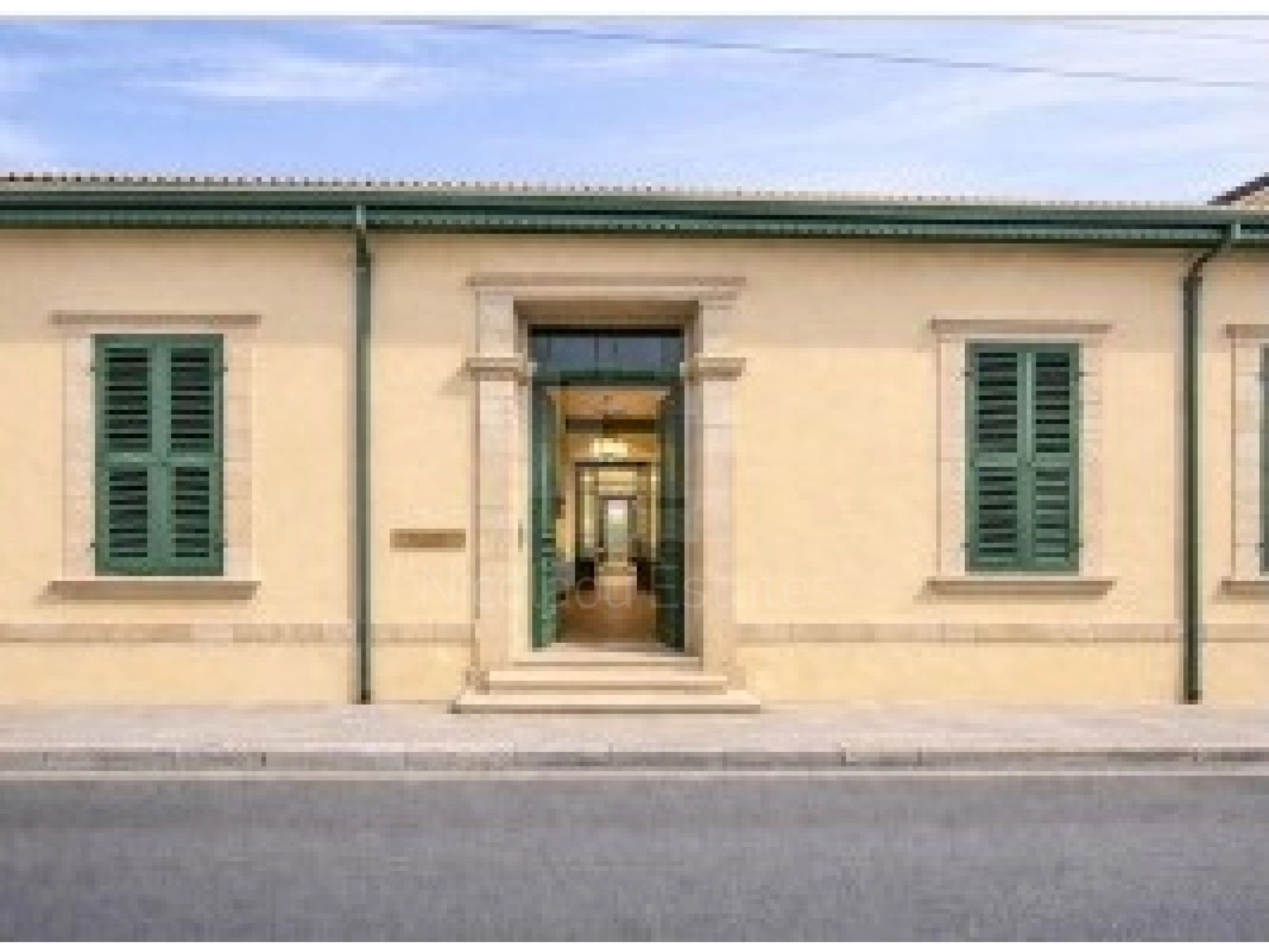 330m² Office for Rent in Limassol District