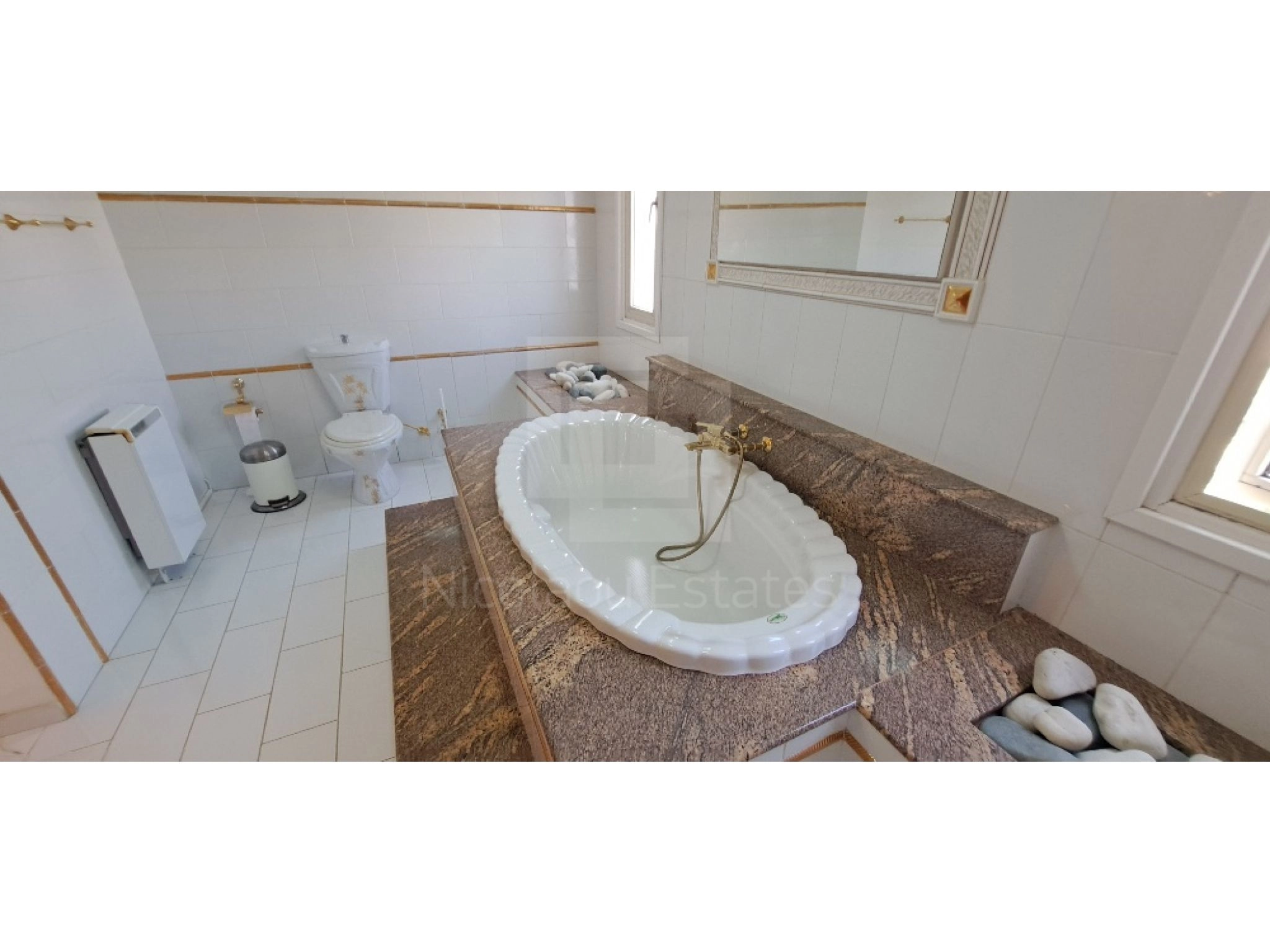 5 Bedroom House for Sale in Erimi, Limassol District
