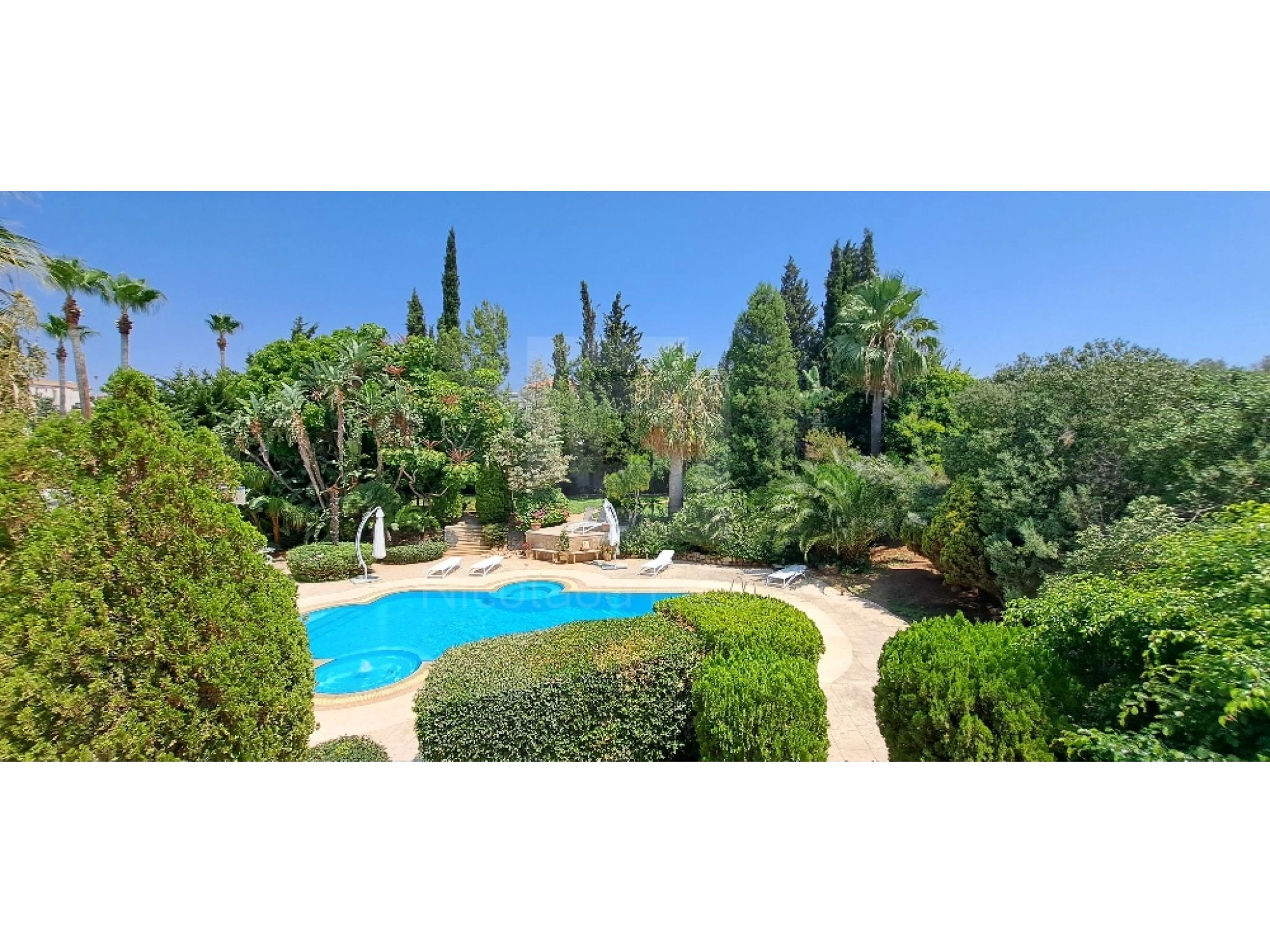 5 Bedroom House for Sale in Erimi, Limassol District