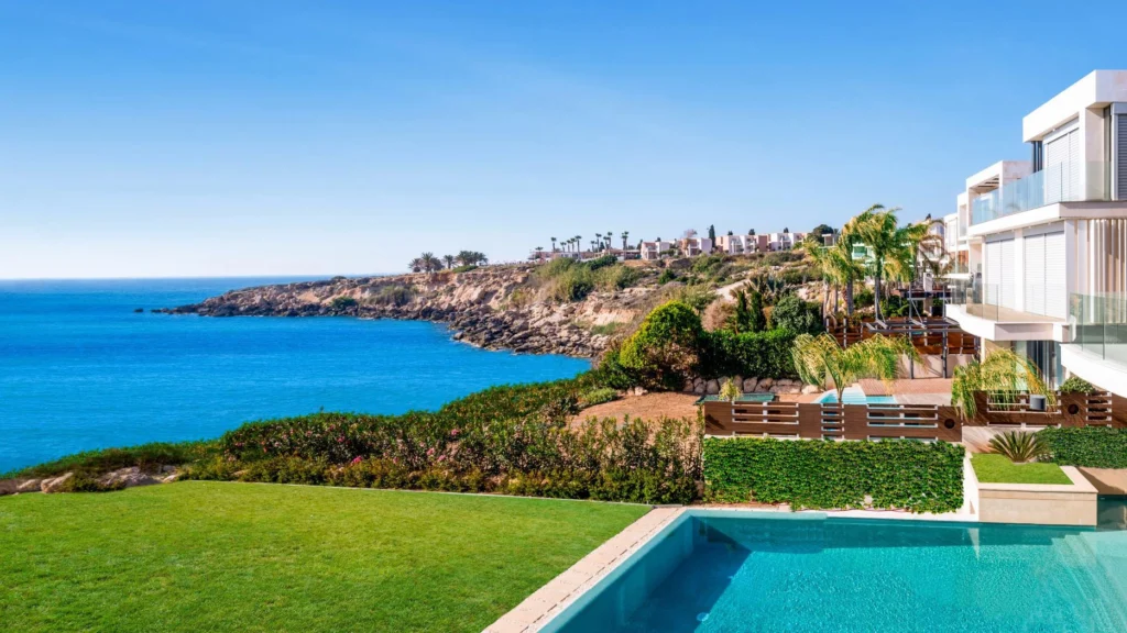 4 Bedroom House for Sale in Chlorakas, Paphos District