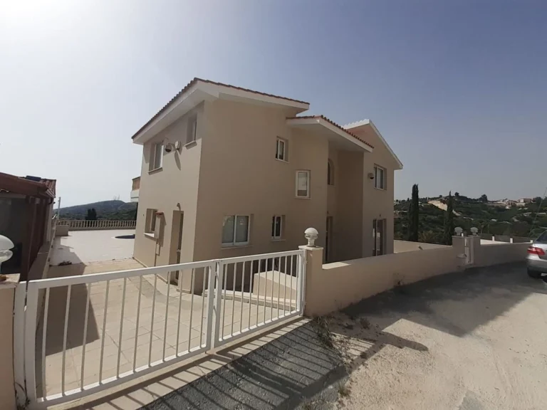 4 Bedroom House for Sale in Tsada, Paphos District