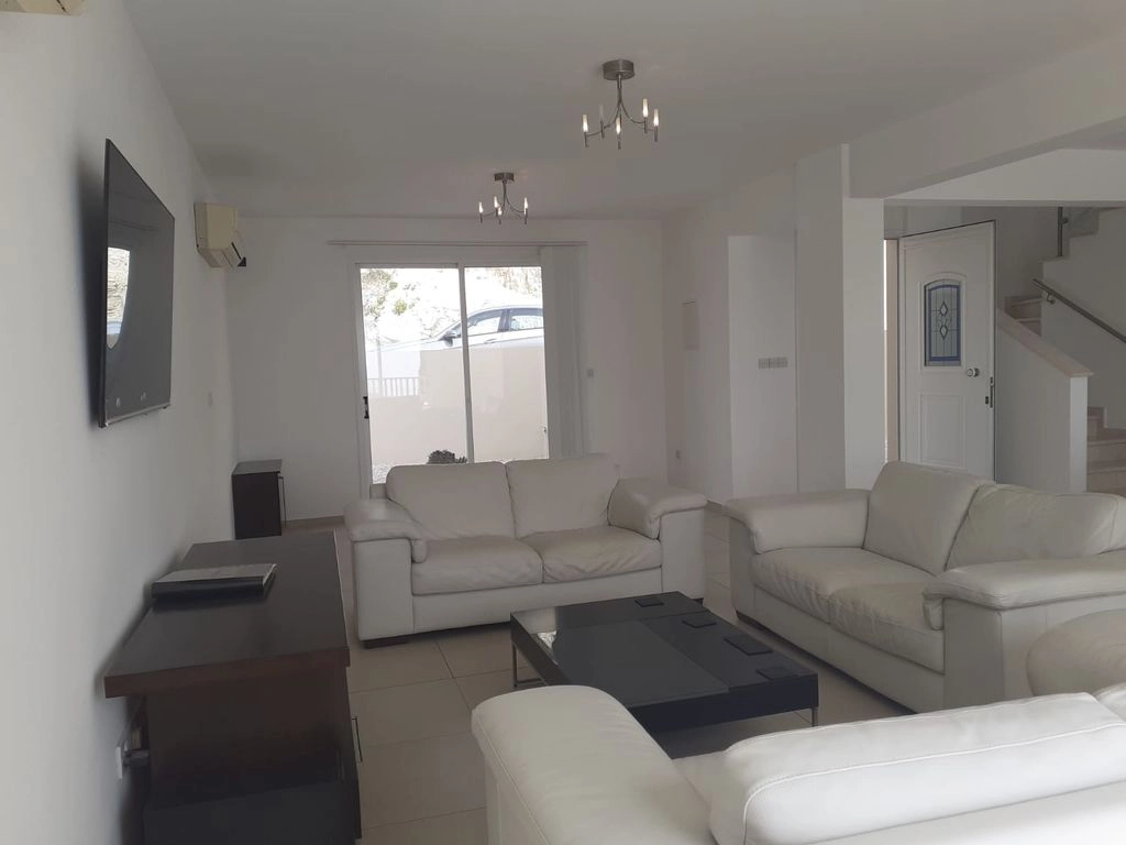 4 Bedroom House for Sale in Tsada, Paphos District