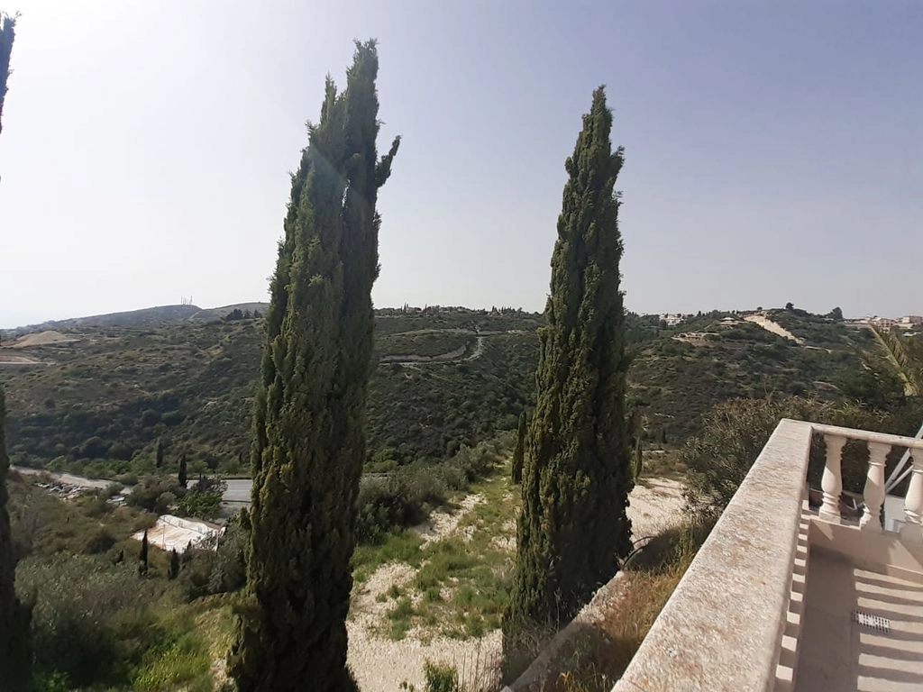 4 Bedroom House for Sale in Tsada, Paphos District