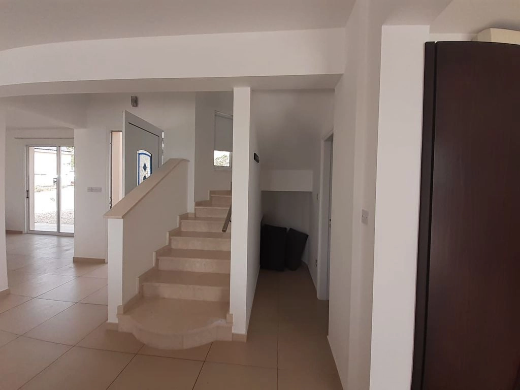 4 Bedroom House for Sale in Tsada, Paphos District