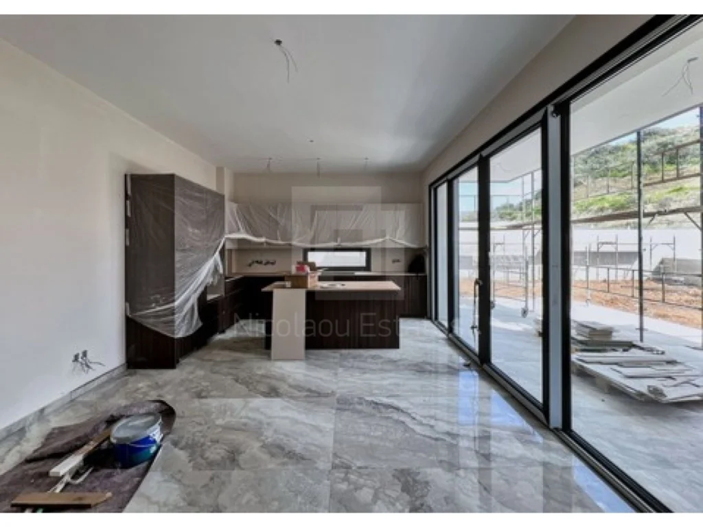 3 Bedroom House for Sale in Agios Tychonas, Limassol District