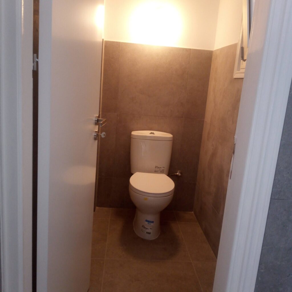 130m² renovated commercial property for rent in Kaimakli photo 7