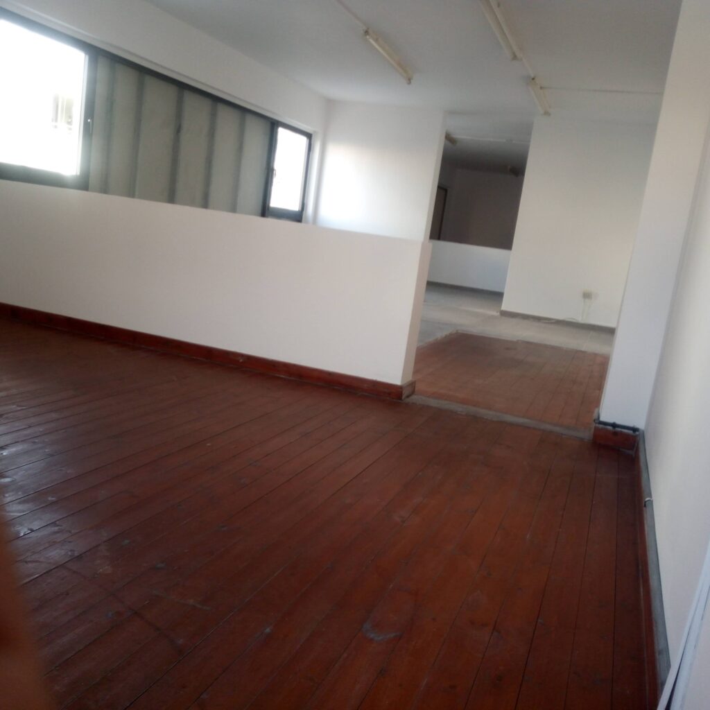 130m² renovated commercial property for rent in Kaimakli photo 13