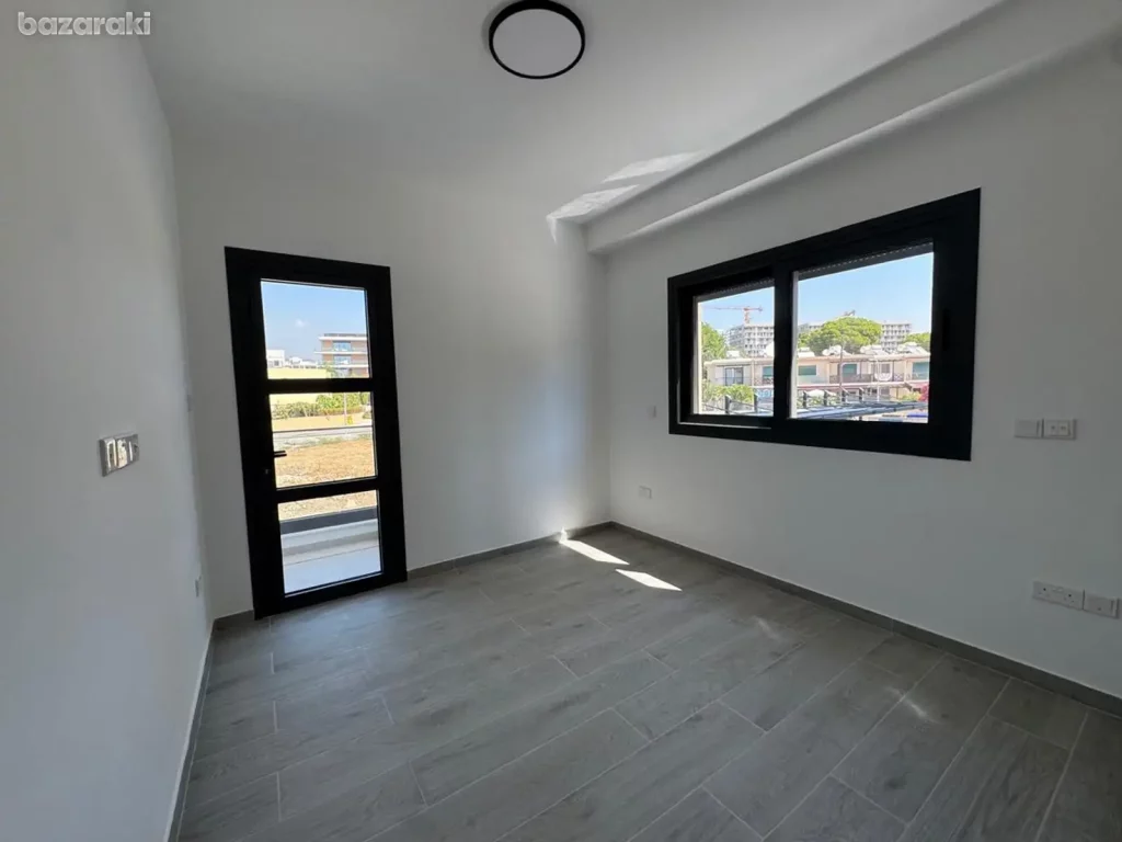 2-bed apartment for sale in Germasogeia, Limassol photo 8