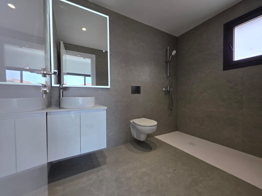 2 Bedroom Apartment for Rent in Limassol District