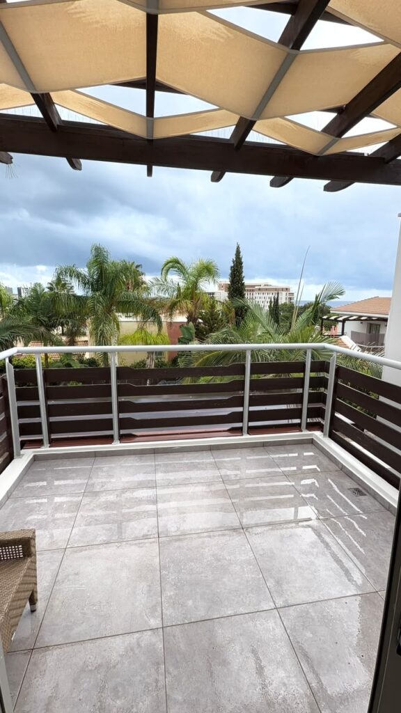4-bed renovated villa with private pool for rent in Amathus, Limassol photo 22