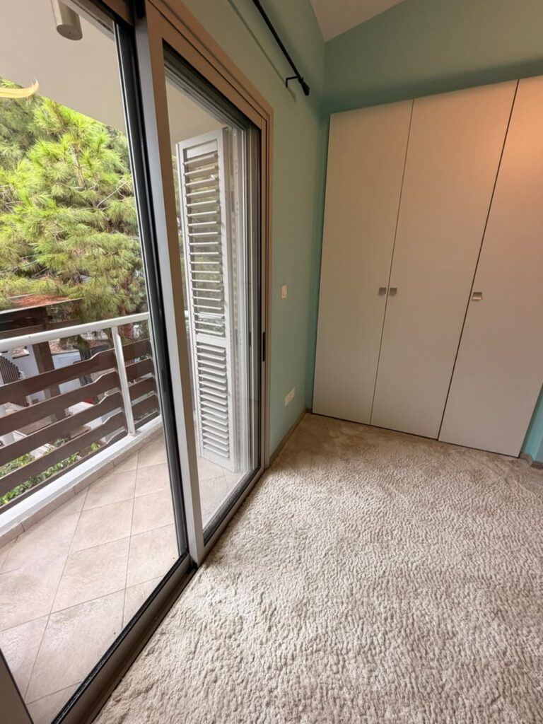 4-bed renovated villa with private pool for rent in Amathus, Limassol photo 23