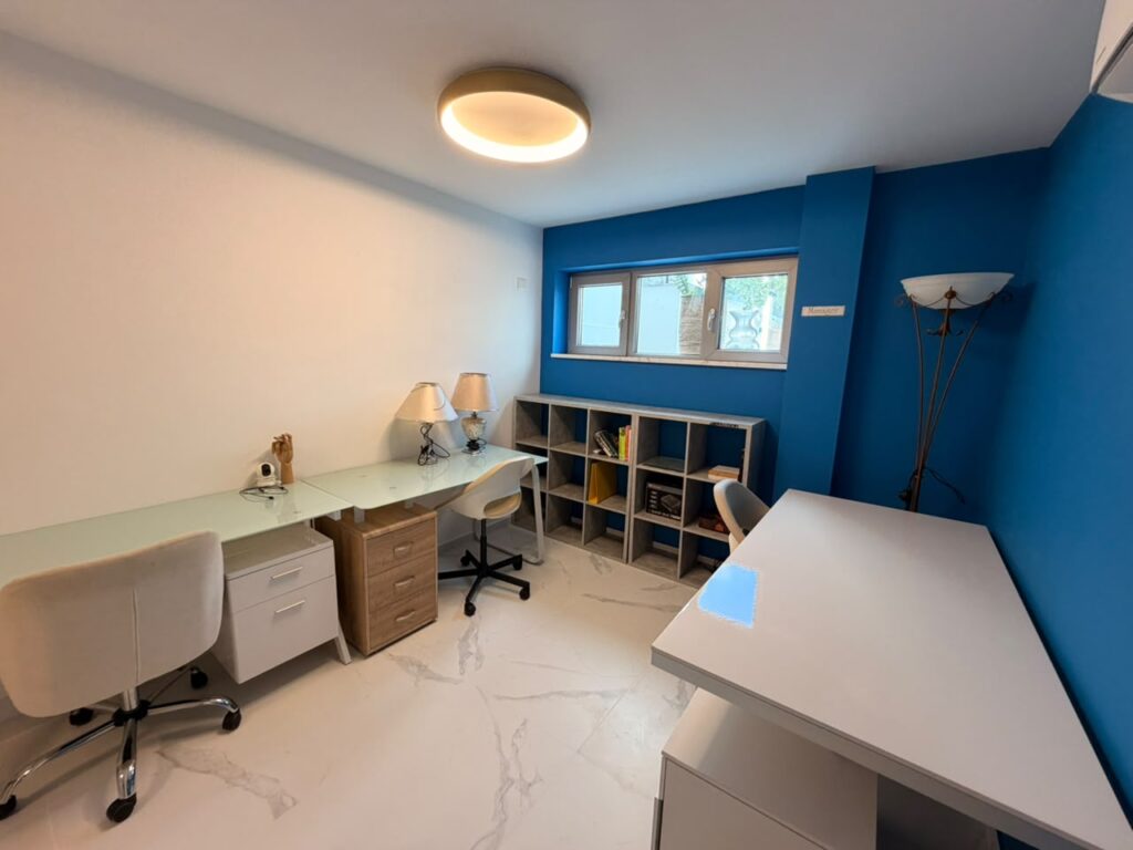 4-bed renovated villa with private pool for rent in Amathus, Limassol photo 8