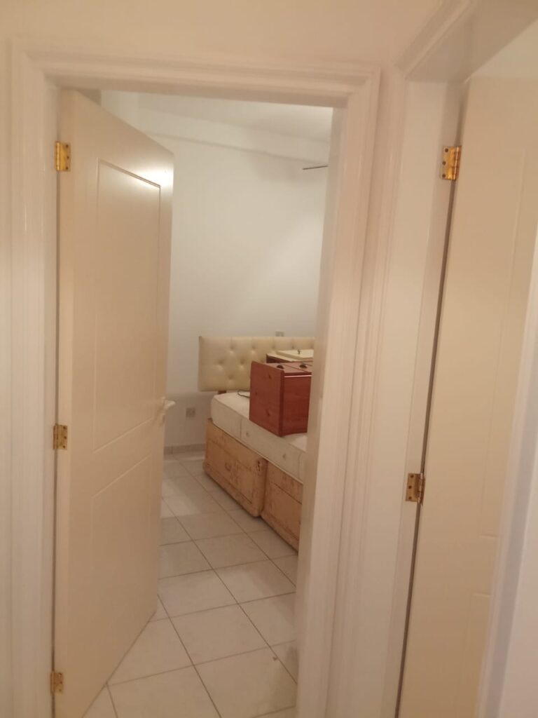 3-bed apartment with communal pool in Tala, Paphos photo 10