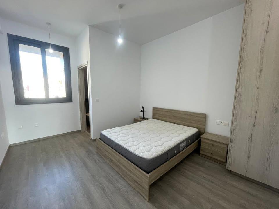 3-bed penthouse with roof garden and sea views in Agia Fyla photo 4