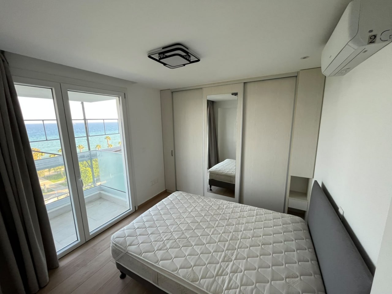 2 Bedroom Apartment for Rent in Limassol – Sea Front, Molos