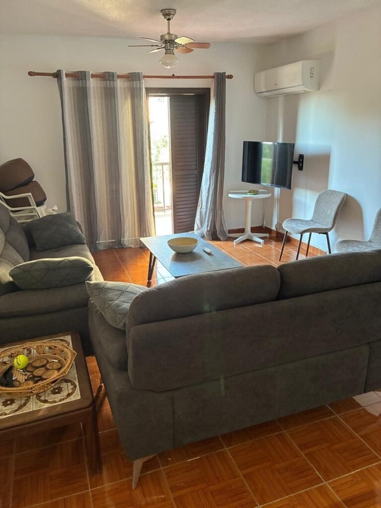 2 Bedroom Apartment for Rent in Agios Tychonas, Limassol District