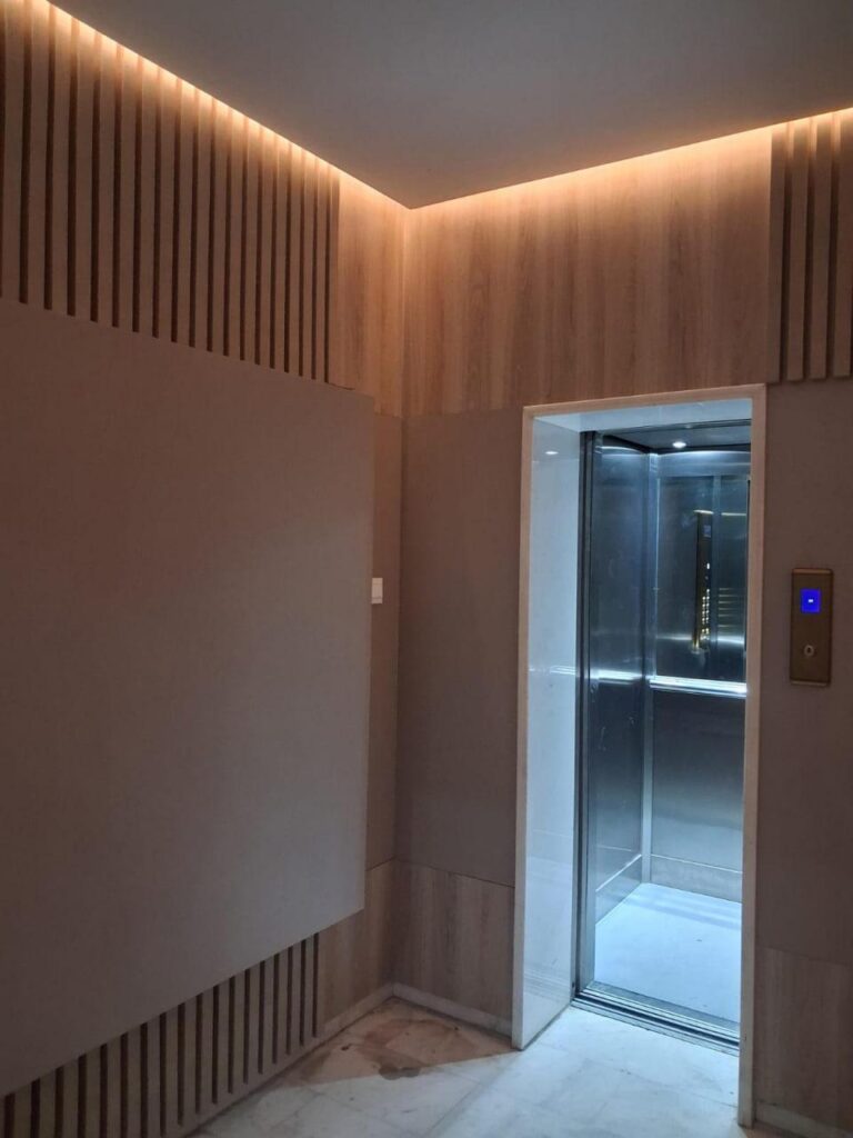 170m² Office for Rent in Limassol – Sea Front, Molos