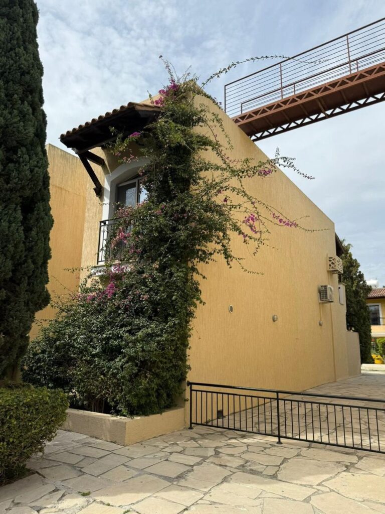 2 Bedroom Apartment for Rent in Germasogeia, Limassol District