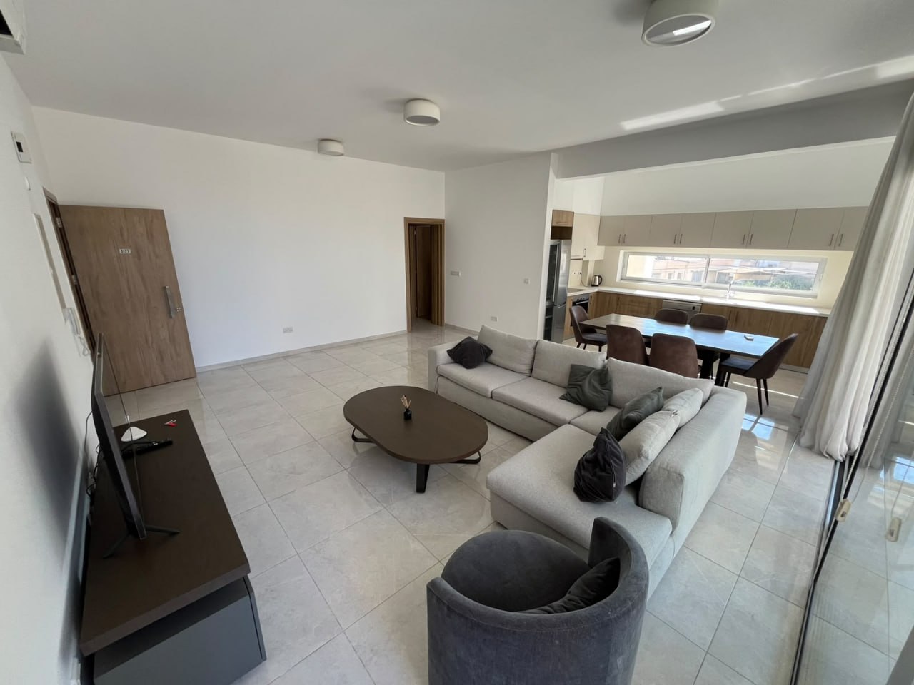 3 Bedroom Apartment for Rent in Limassol – Mesa Geitonia
